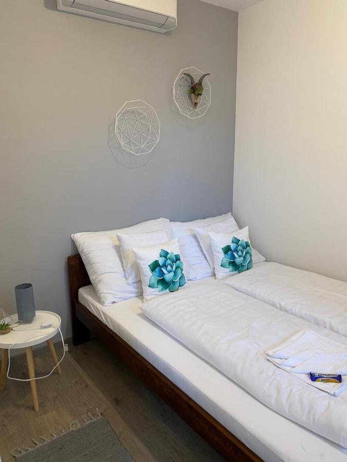 Platan Apartmanhaz Balatongyörök Extérieur photo