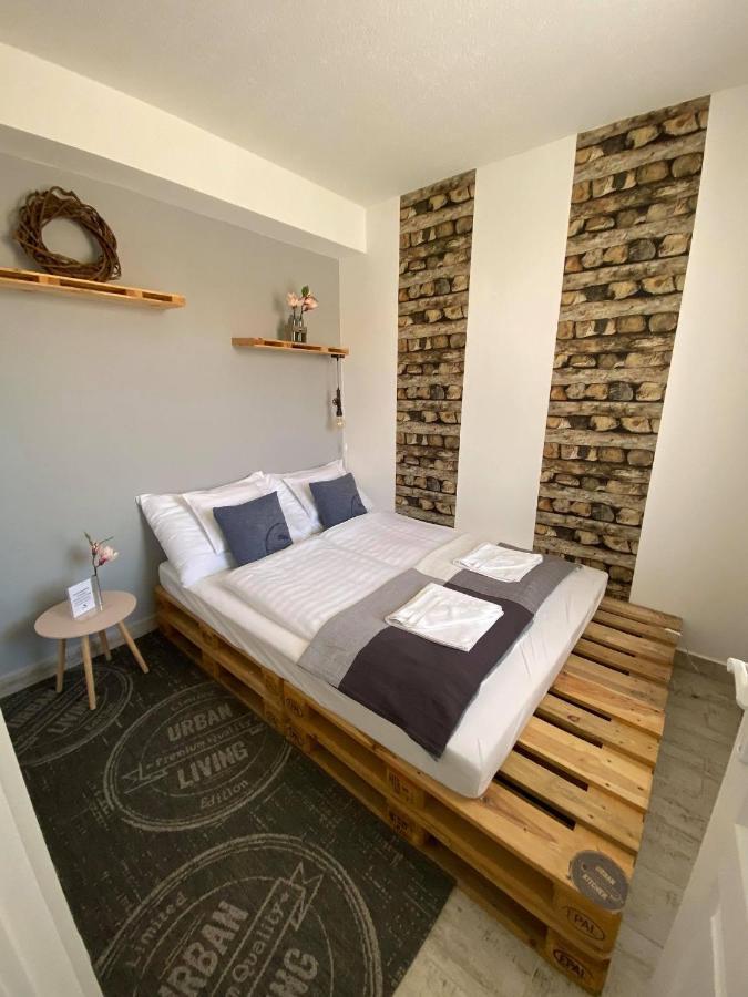 Platan Apartmanhaz Balatongyörök Extérieur photo