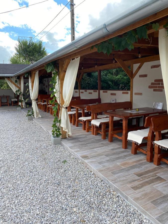 Platan Apartmanhaz Balatongyörök Extérieur photo