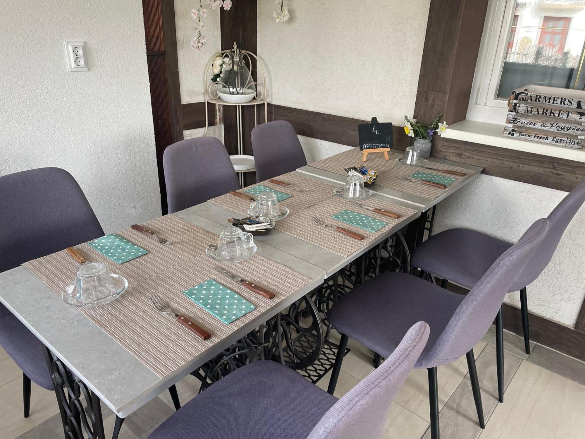 Platan Apartmanhaz Balatongyörök Extérieur photo
